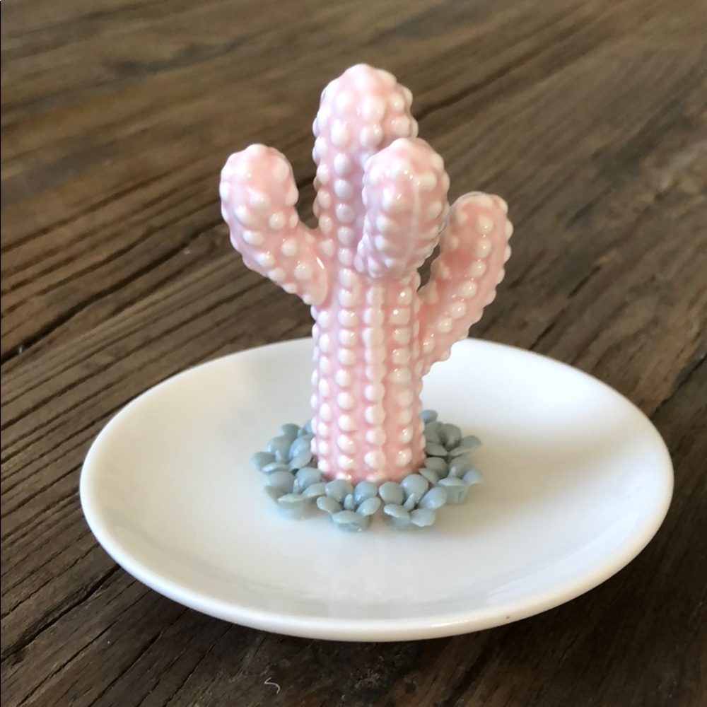LC CONRAD JEWELRY HOLDER CACTUS